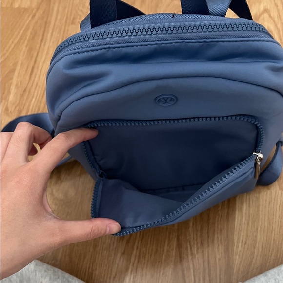 LULULEMON SMALL BACKPACK - Picture 4 of 7